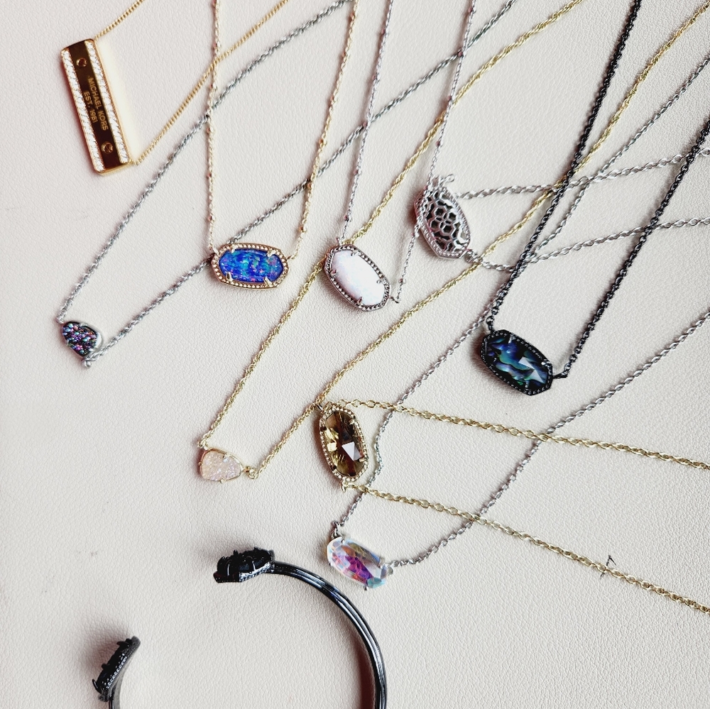 Kendra Scott White Kyocera Opal Silver Elisa necklace - Picture 5 of 5
